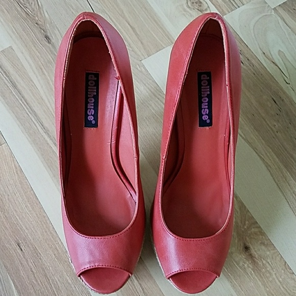 Today Only! $19 Dollhouse Savi Coral Heels - Picture 3 of 6